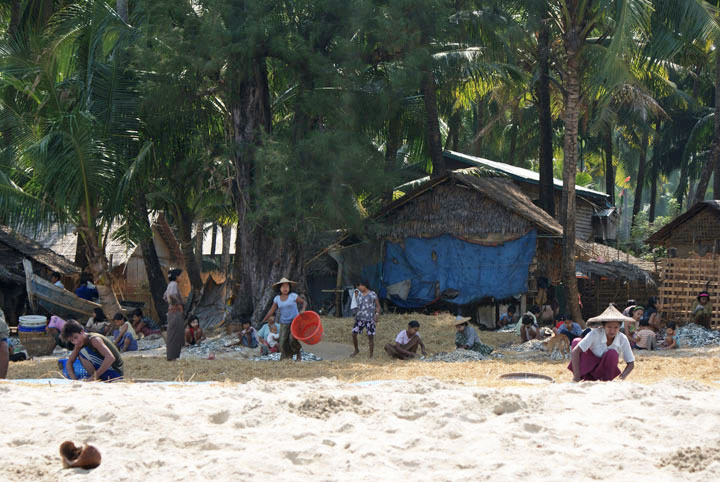 Fischerdorf am Strand von Ngapali