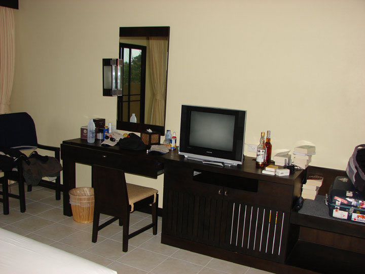 Nang Thong Beach Resort 2
